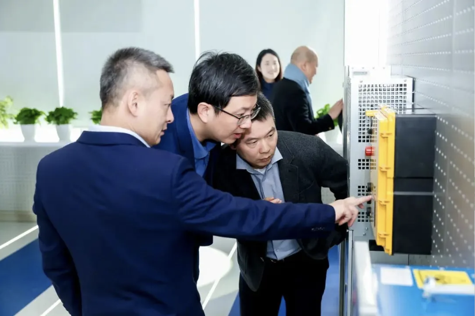 聚力向上！奧的斯全球研發(fā)中心落戶上海前灘